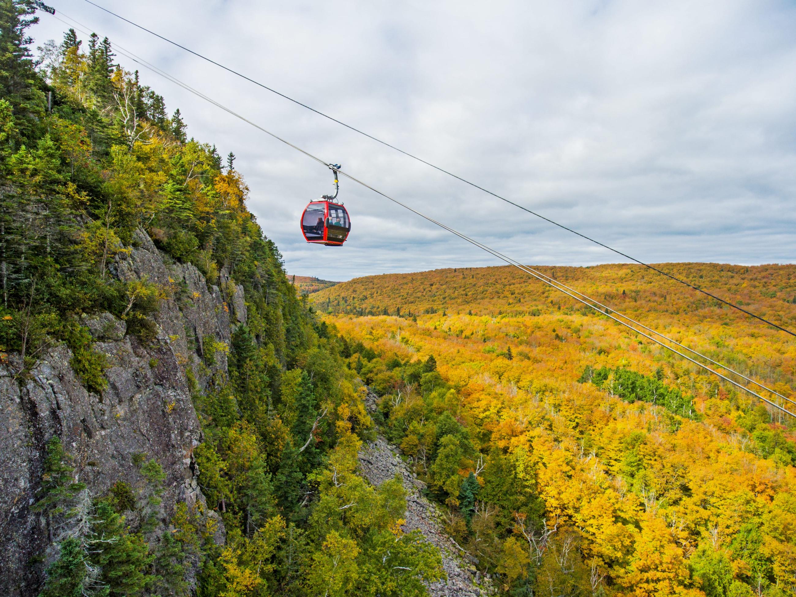 Summit Express Lutsen Mountains